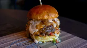 Paddy’s Burger